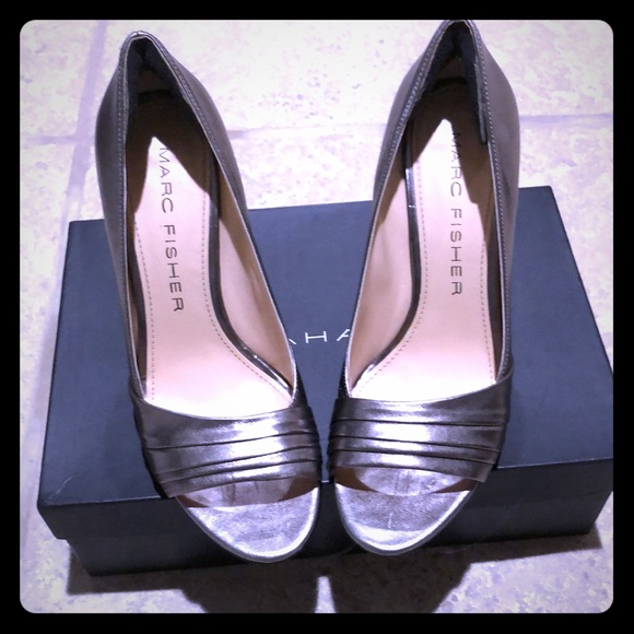 Marc Fisher Shoes - Marc Fisher Metallic/Pewter Heels
